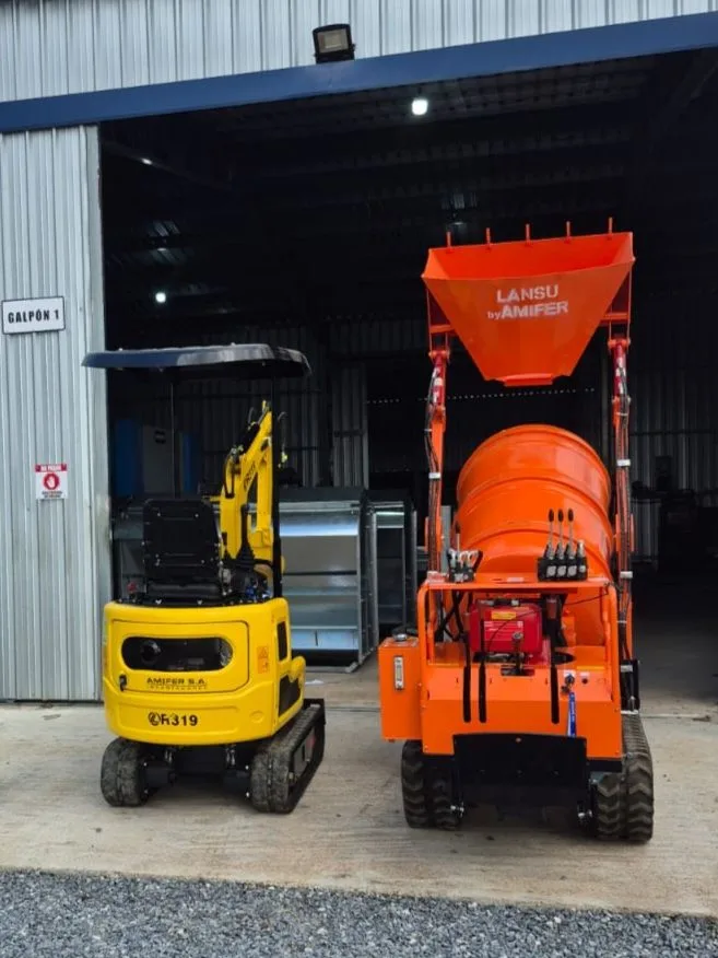 Mixer autocargable AMIFER 1000 en una entrega de AMIFER
