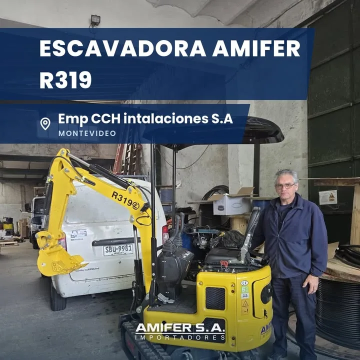 Excavadora AMIFER R319 en una entrega de AMIFER